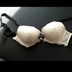 VS Angel's runway show bra embellished